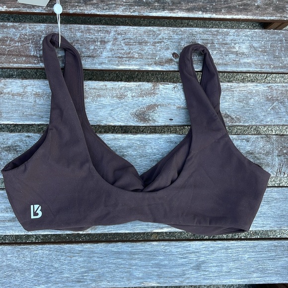 NWT - buffbunny - twist sport bra - size small - Picture 5 of 5